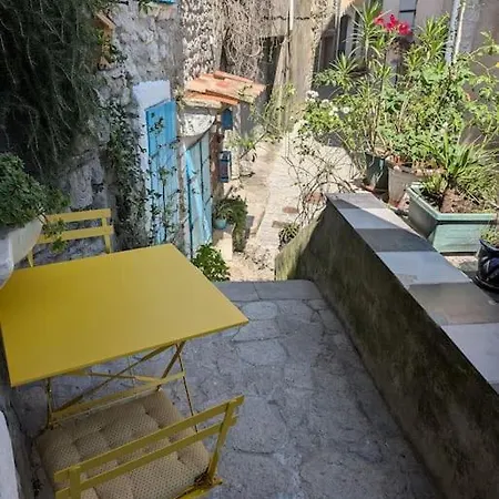 Holiday home La Maison Des Couleurs Sauve