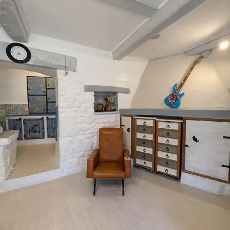 Holiday home La Maison Des Couleurs *